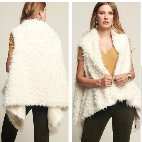 Faux Fur Vest/ fleeced lined - Picture 3 of 3